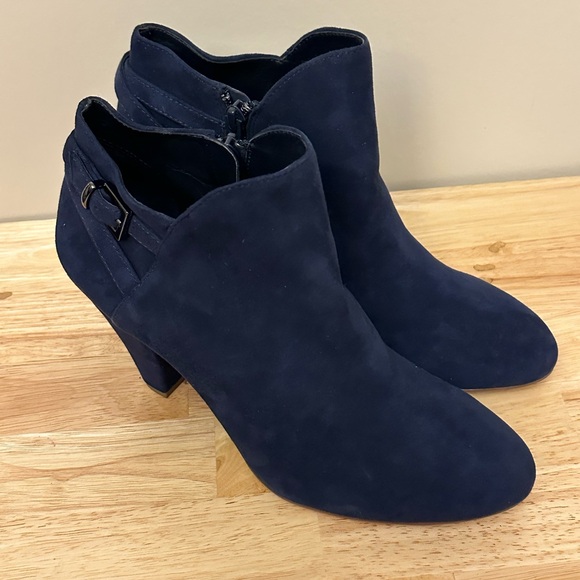 Gianni Bini Dark Blue Ankle Booties - Picture 4 of 8